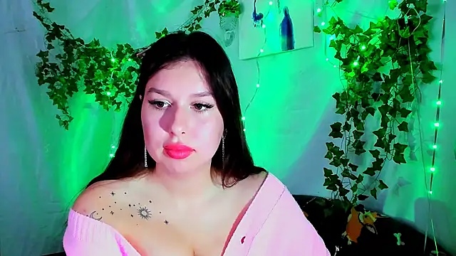 ChloeRicc online show from January 6, 10:08 am