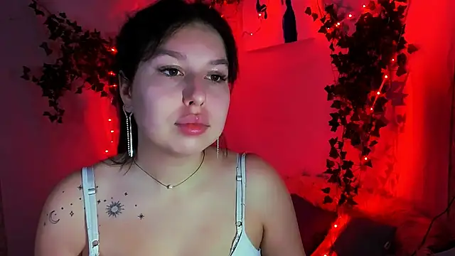 ChloeRicc online show from February 8, 4:37 pm