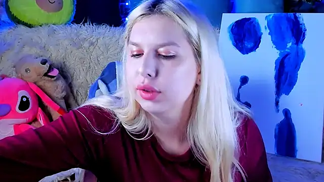 ChloeRicc online show from September 13, 5:46 pm