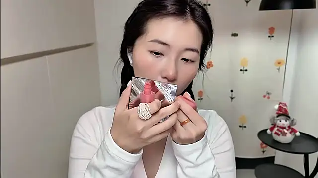 Rosalind xixi online show from March 13, 6:18 am