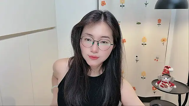 Rosalind xixi online show from April 30, 2:57 pm