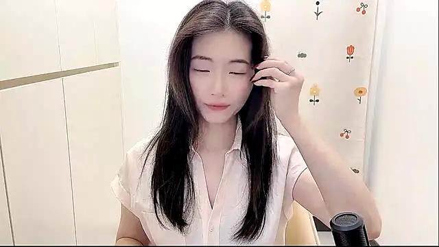 Rosalind xixi online show from October 9, 1:28 am