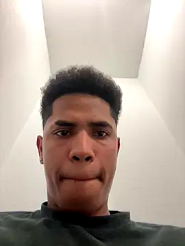 Snapshot of fuego01 chatting on December 16, 6:50 am fuego01 online show from December 16, 6:50 am