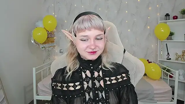 Tori Cutie online show from October 4, 12:12 am