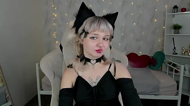 Tori Cutie online show from October 8, 2:46 am