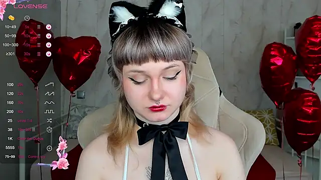 Tori Cutie online show from February 21, 12:01 am