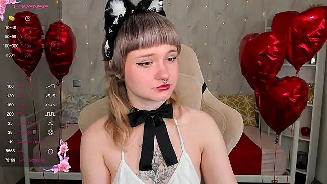 Tori Cutie online show from February 22, 12:02 am