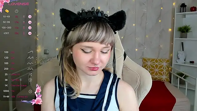 Tori Cutie online show from March 8, 12:05 am