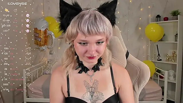 Tori Cutie online show from October 1, 12:06 am