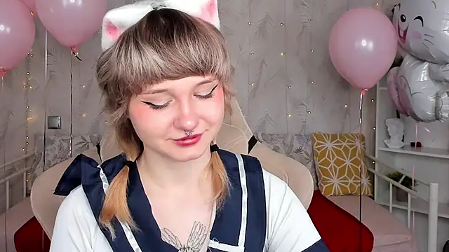 Tori Cutie online show from March 31, 12:12 am