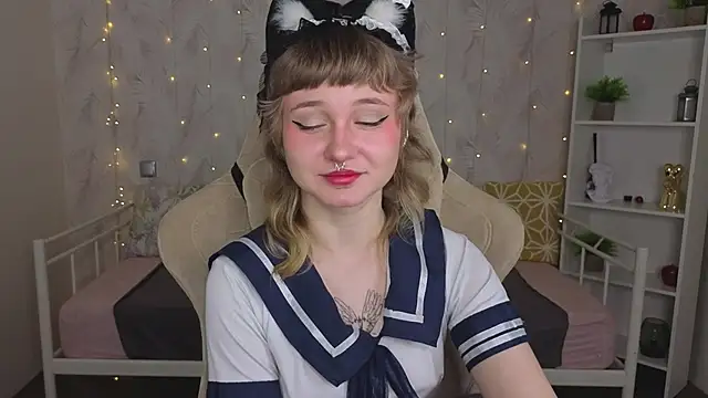 Tori Cutie online show from April 22, 12:06 am