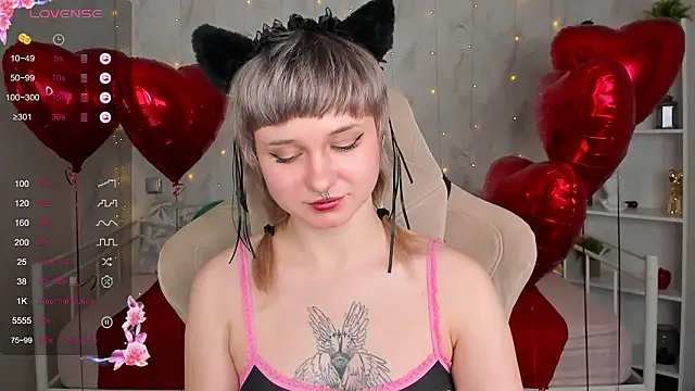 Tori Cutie online show from February 8, 12:08 am