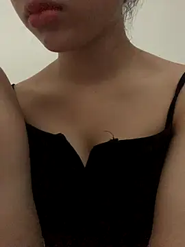 Nguyenha11 online show from October 6, 8:26 am