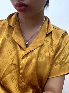 Nguyenha11 online show from November 13, 7:01 am