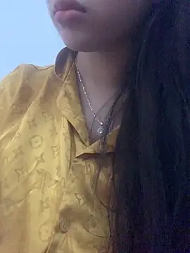 Nguyenha11 online show from November 12, 8:51 am