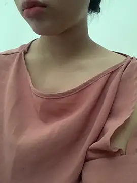 Nguyenha11 online show from September 15, 8:26 am