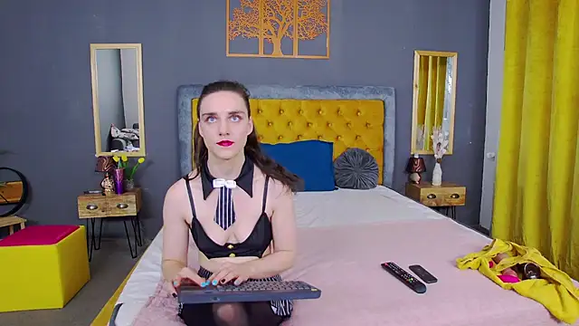 Jessica White  online show from July 18, 4:10 am