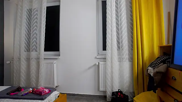 Jessica White  online show from November 11, 4:51 am