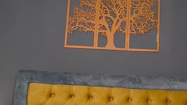 Jessica White  online show from February 13, 4:01 am