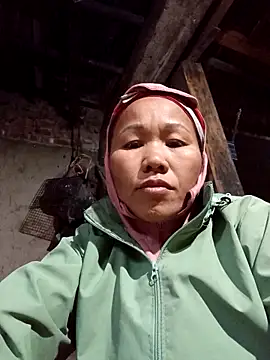 TinTin321 online show from November 29, 12:00 am