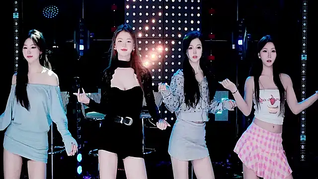 ZZ00033S online show from March 7, 10:10 am