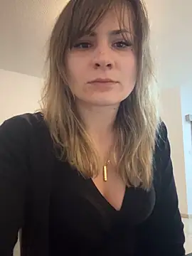 IsabellaEtha online show from February 18, 9:00 pm