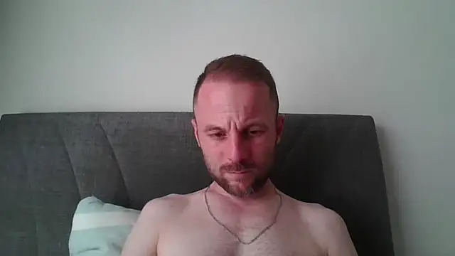 isimsizsikicii online show from June 10, 1:34 pm