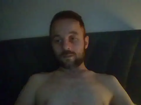 isimsizsikicii online show from March 25, 9:35 pm