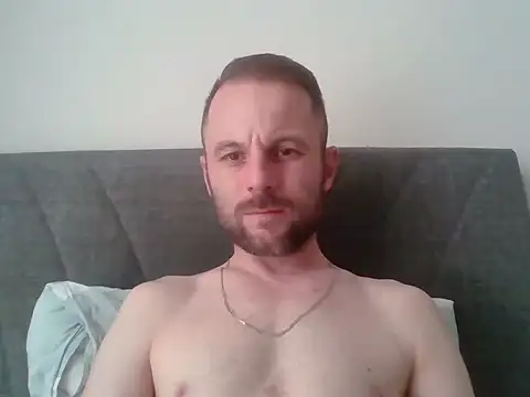 isimsizsikicii online show from April 8, 3:02 pm