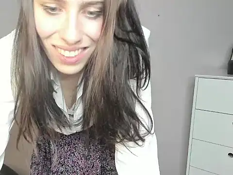 Snapshot of dreamPIA chatting on November 9, 10:25 pm dreamPIA online show from November 9, 10:25 pm