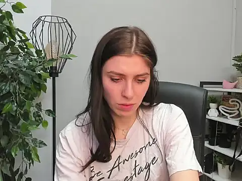 dreamPIA online show from February 5, 4:25 pm