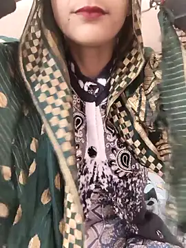 Snapshot of Indian-Aleena chatting on February 12, 5:18 am Indian-Aleena online show from February 12, 5:18 am