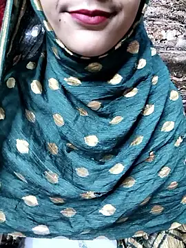 Snapshot of Indian-Aleena chatting on December 2, 10:06 am Indian-Aleena online show from December 2, 10:06 am