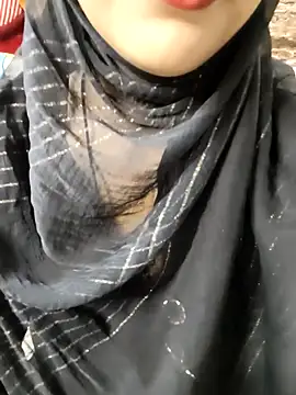 Snapshot of Indian-Aleena chatting on May 25, 6:17 pm Indian-Aleena online show from May 25, 6:17 pm