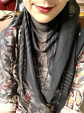 Snapshot of Indian-Aleena chatting on May 30, 8:36 pm Indian-Aleena online show from May 30, 8:36 pm
