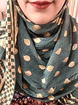 Snapshot of Indian-Aleena chatting on February 10, 5:17 am Indian-Aleena online show from February 10, 5:17 am