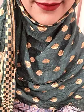 Snapshot of Indian-Aleena chatting on March 28, 4:46 am Indian-Aleena online show from March 28, 4:46 am