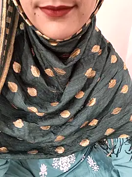 Snapshot of Indian-Aleena chatting on March 30, 8:49 am Indian-Aleena online show from March 30, 8:49 am