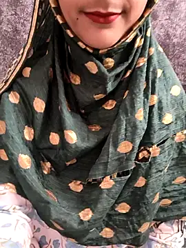 Snapshot of Indian-Aleena chatting on March 27, 6:55 am Indian-Aleena online show from March 27, 6:55 am