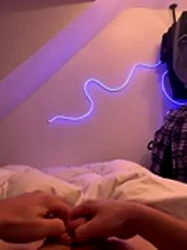 Snapshot of 19yearsboyy chatting on November 26, 10:43 pm 19yearsboyy online show from November 26, 10:43 pm