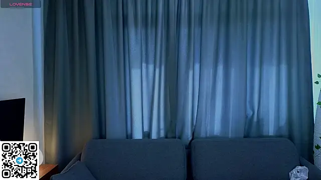 KristiGroune online show from October 3, 6:15 am