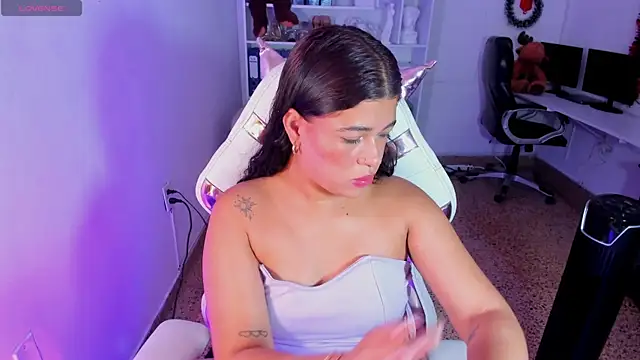 Ivy nt online show from December 5, 12:48 pm