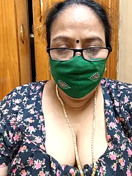 heera-rani online show from March 8, 9:45 am