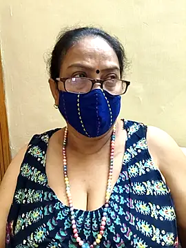 heera-rani online show from November 10, 12:43 pm