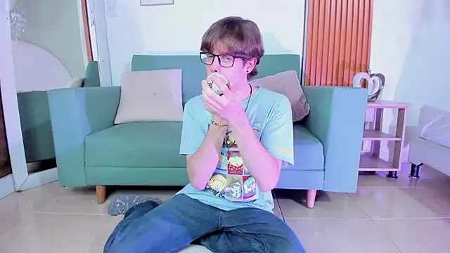 KyleDusk online show from December 2, 1:13 pm