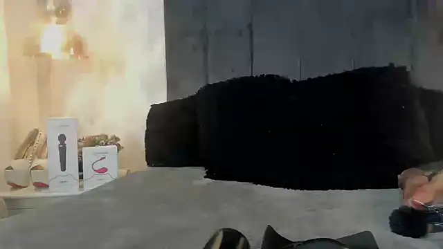 Snapshot of Foxx__Tatto_ chatting on November 13, 12:53 pm Foxx Tatto online show from November 13, 12:53 pm