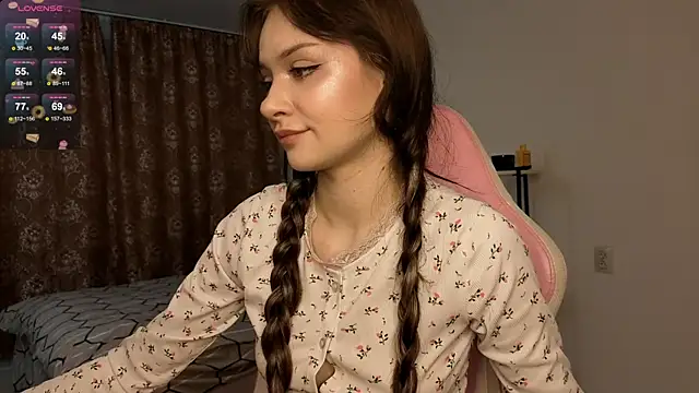 Snapshot of _littleshyy_ chatting on October 2, 5:49 pm  littleshyy  online show from October 2, 5:49 pm