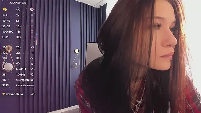 amy doessss online show from April 12, 3:04 pm