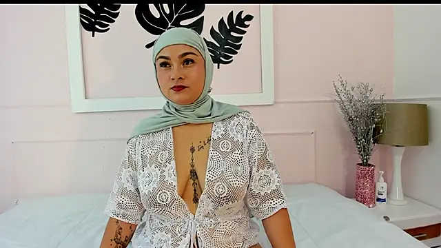 Snapshot of azaharaaa_ chatting on September 30, 11:27 am azaharaaa online show from September 30, 11:27 am