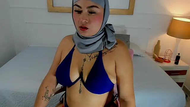 azaharaaa  online show from October 30, 11:41 am